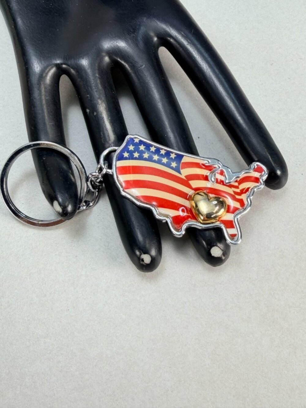 Avon USA Flag Heart Map Keychain Patriotic Enamel Gold Heart Vintage Key Ring